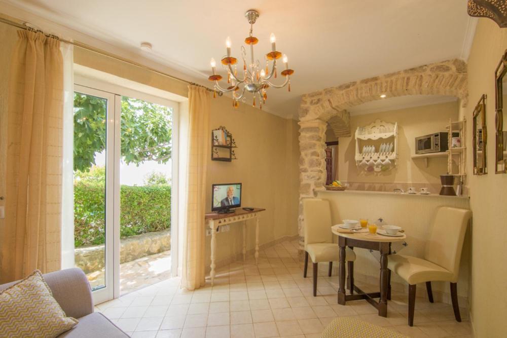 La Vista De Medina Studios & Apartments Екстериор снимка